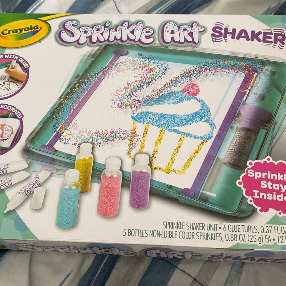 Crayola sprinkle art shaker